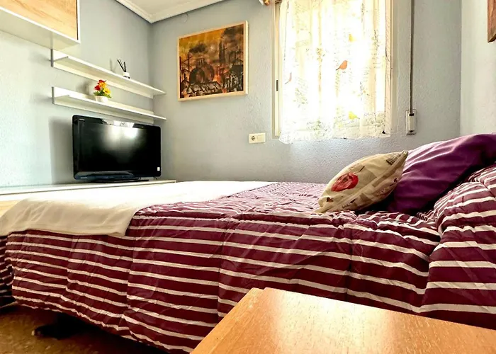 Blasco Ibanez Valencia Double Room With Private Bathroom In Shared Apartment