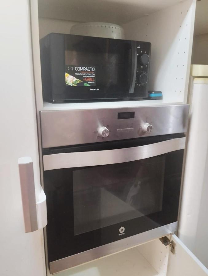 Blasco Ibanez Double With Private Bathroom In Shared Valência