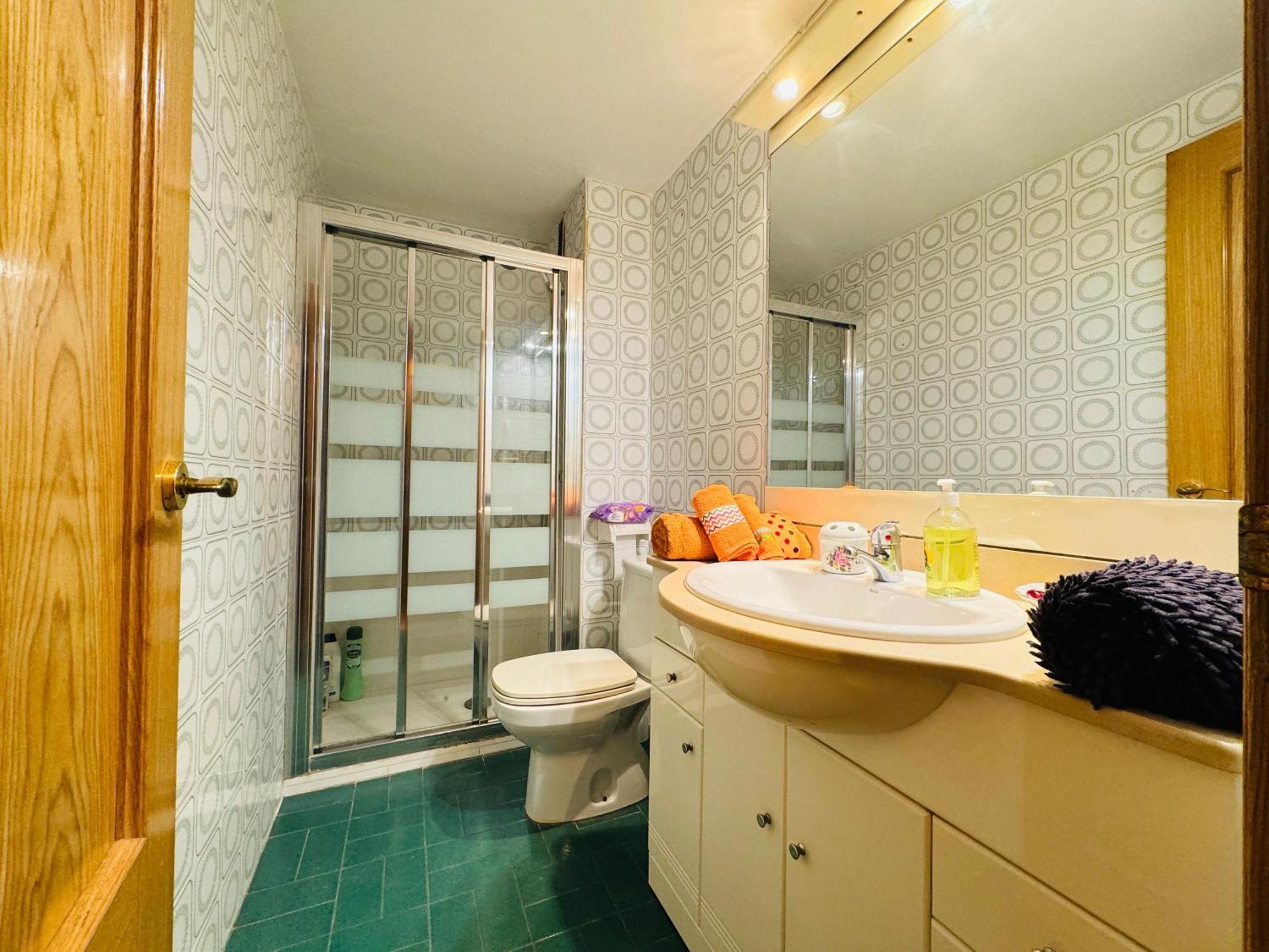 Blasco Ibanez Double With Private Bathroom In Shared * Valência